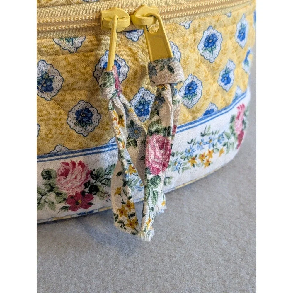 Rare Vintage Vera Bradley ELIZABETH Yellow Round Travel Cosmetic Bag Case Train